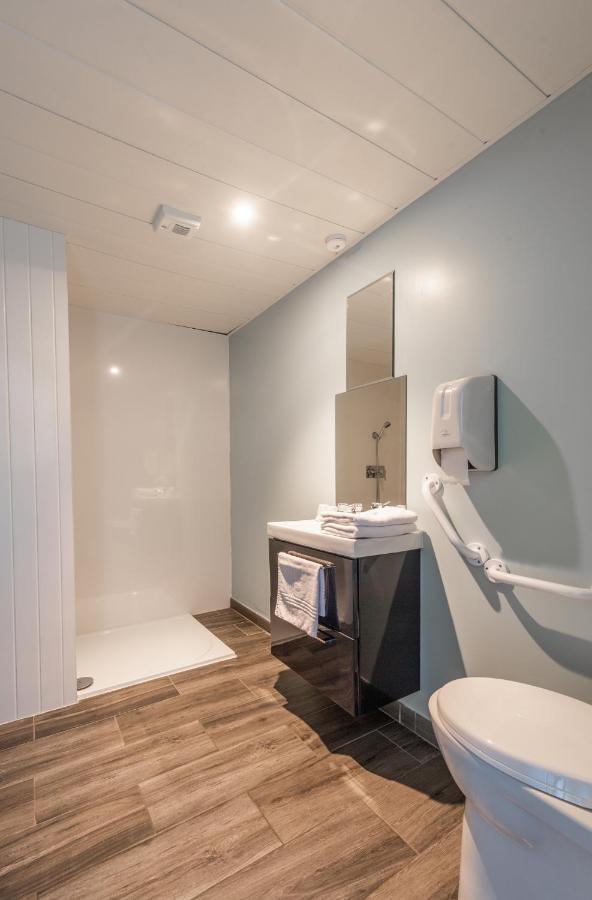 Hotel De La Gare Surgères Екстериор снимка